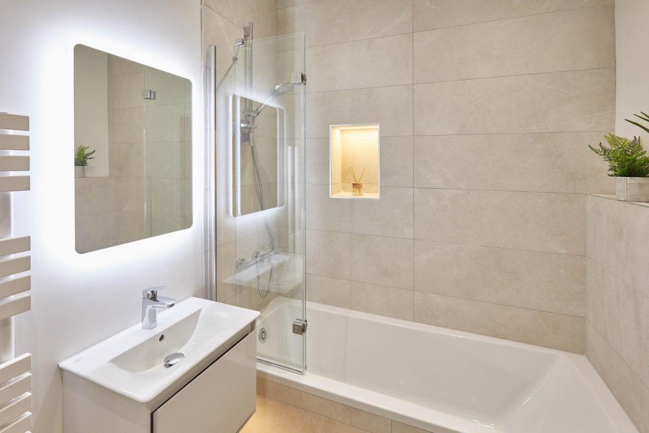 Host & Stay - Market View Ripon Bagian luar foto